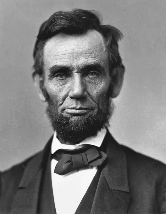 Lincoln : 林肯