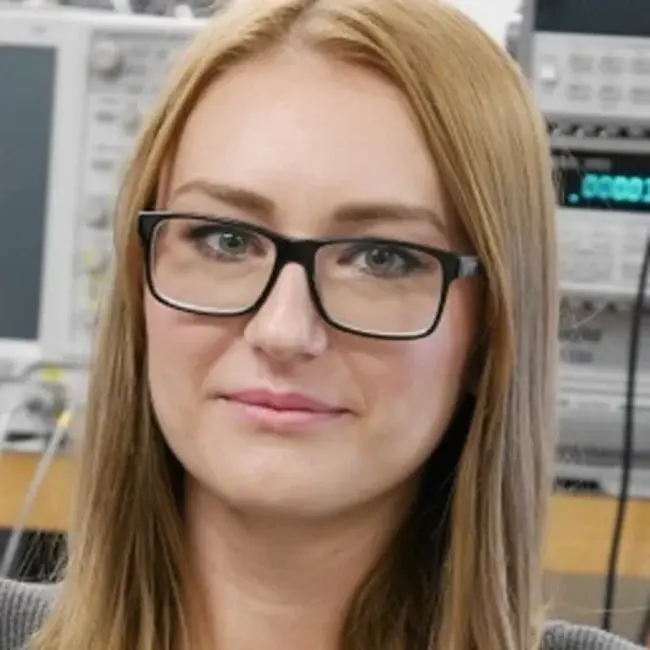 Equivalent Isotropic Radiated Power : 等效全向辐射功率