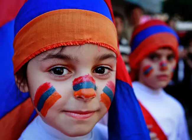 Armenian Youth Federation : 亚美尼亚青年联合会