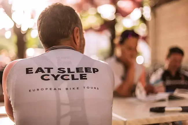 Eat Sleep Ride : 吃睡眠骑行