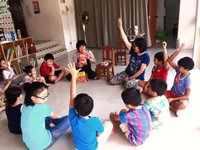 Story Telling Academy : 讲故事学院