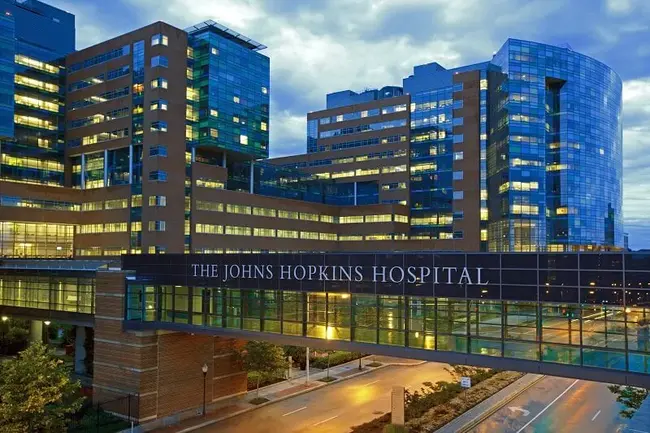 Johns Hopkins Medical Center : 约翰霍普金斯医学中心