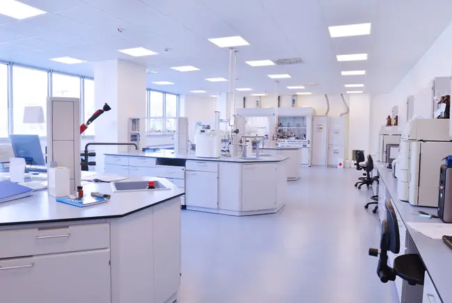 Laboratory : 门诊化验室