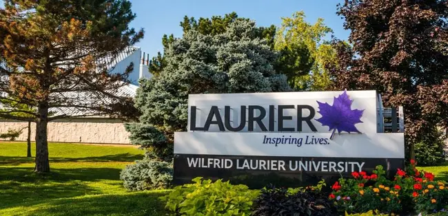 Laurier University Charity Kouncil : 劳雷尔大学慈善机构Kouncil