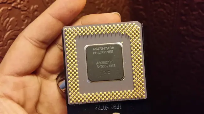 Pentium II microprocessor : 奔腾II微处理器