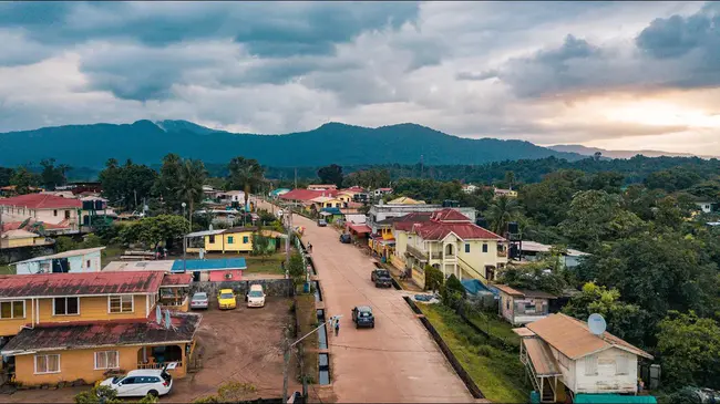 Mahdia, Guyana : 圭亚那马赫迪耶
