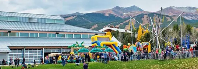 Breckenridge Outdoor Education Center : 布雷肯里奇户外教育中心