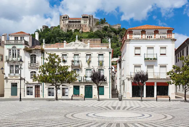 Leiria, Portugal : 葡萄牙莱里亚