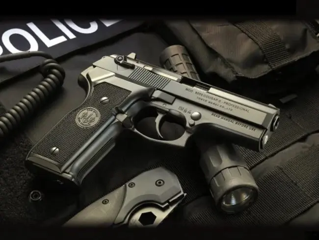 Police Pistol : 警用手枪