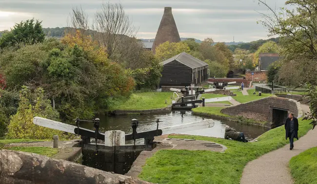 Stourbridge Glass : 斯托布里奇玻璃