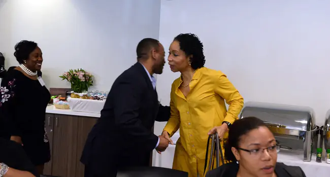 African American Self- Help Foundation : 非裔美国人自助基金会