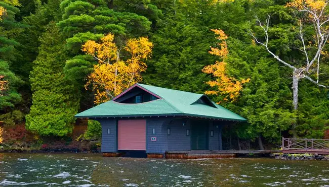 Adirondack Watershed Institute : 阿迪朗达克流域研究所