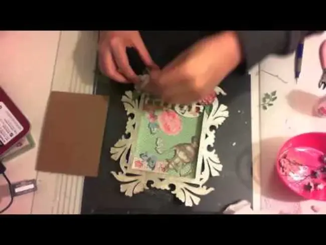 Victorian Tea Party-in-a- Box : 维多利亚式茶话会盒装