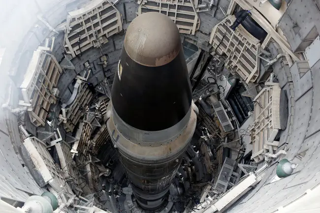 Nuclear Disarmament : 核裁军