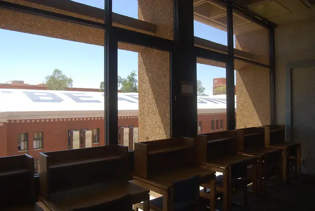 University of Arizona Library : 亚利桑那大学图书馆