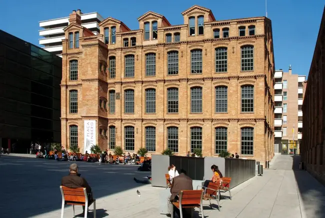 Universitat Pompeu Fabra : 庞培法布拉大学