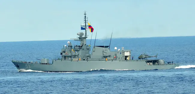 U.S. Navy standard 32-bit computer : 美国海军标准32位计算机