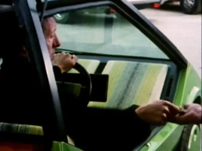 Rear Area Protection (car crumple zone) : 后部区域保护（汽车碰撞区域）