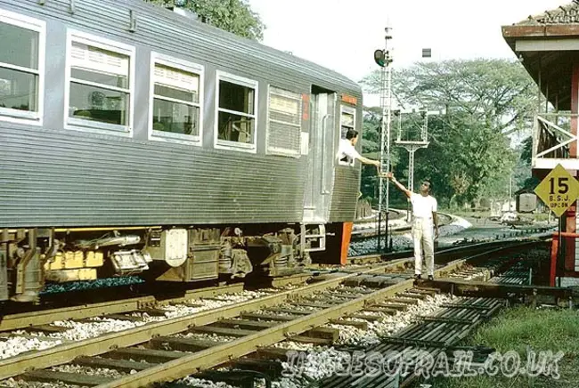 Malayan Railway : 马来亚铁路