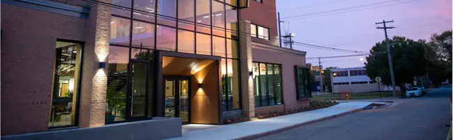 Southern University and A&M College at Baton Rouge : 南部大学和巴吞鲁日A&M学院