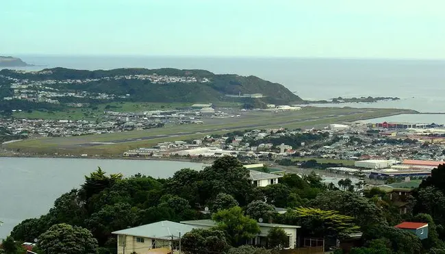 Wellington International Airport (airport code is WLG) : 惠灵顿国际机场（机场代码为WLG）