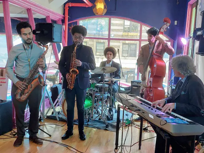 Washington Jazz Arts Institute : 华盛顿爵士艺术学院