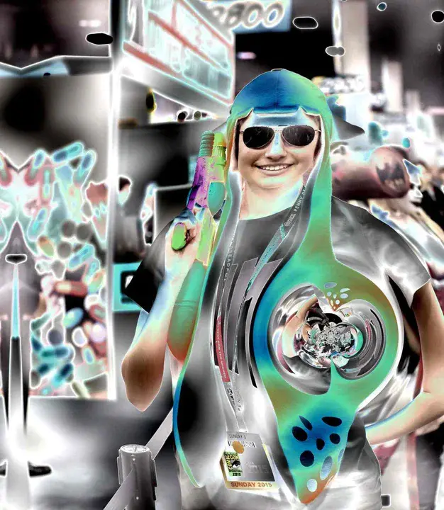 Chuck Pfister : 查克·菲斯特