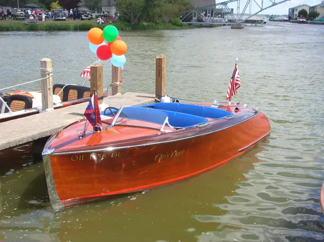 Sassafras class Coast Guard Cutter Buoy Tender : Sassafras级海岸警卫队快艇浮标招标