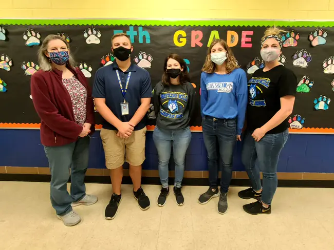 Watkins Mill Elementary School : 沃特金斯米尔小学