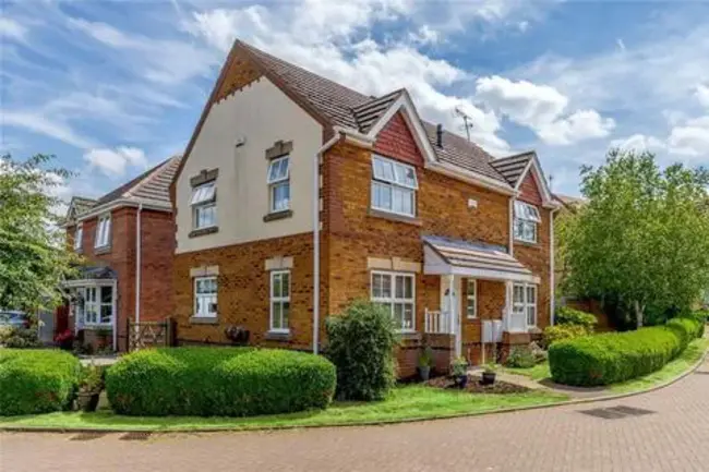 Wellingborough & Northamptonshire Directory of Gyms : 惠灵堡和北安普敦郡健身房名录