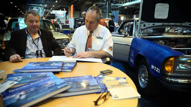 World Art Car Day : 世界艺术汽车日