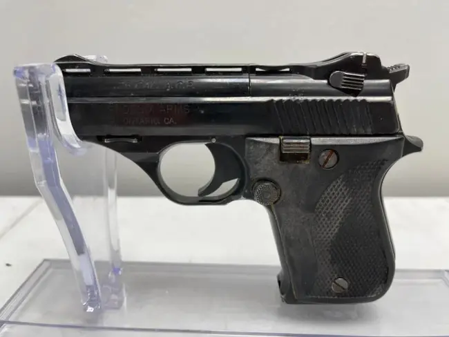 Automatic Centerfire Pistol : 中心自动手枪