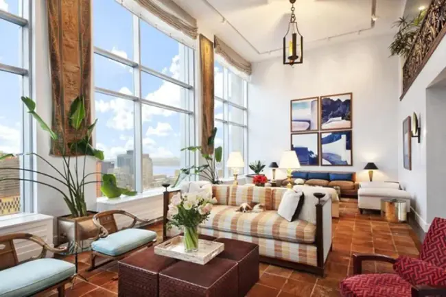 TV-49, Buffalo, New York; FM-88.9, Oswego, New York : TV-49，纽约布法罗；FM-88.9，纽约奥斯威戈