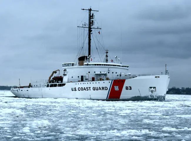 USCGC Mackinaw : 麦克基诺