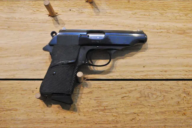 Walther Polizei Pistole Kriminal : 沃尔特·波利泽伊手枪克里米纳尔