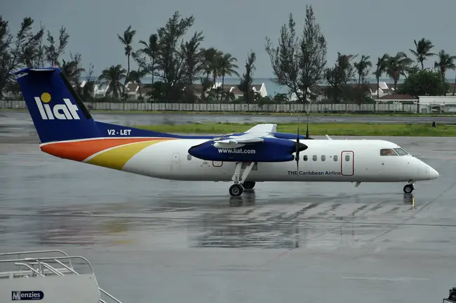 Leeward Island Airline Transportation : 背风岛航空运输
