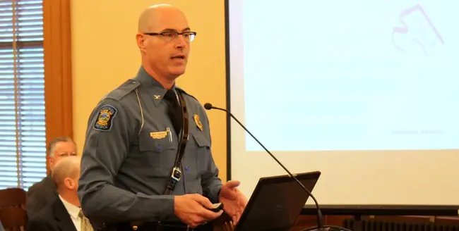 Highway Patrol : 公路巡逻