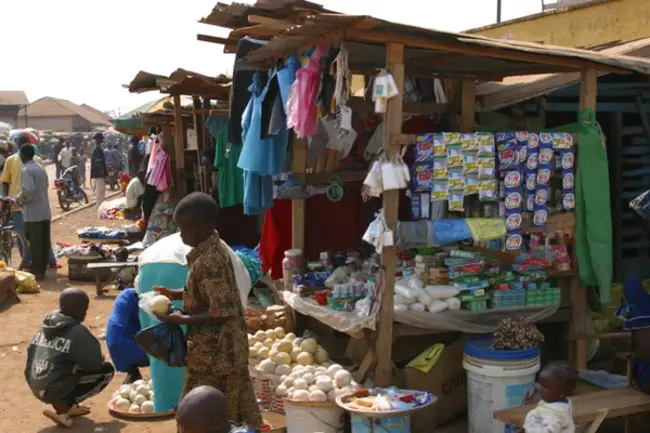 Kissidougou, Guinea : 几内亚基西多沟