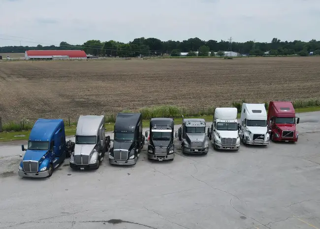 Larry Johnson Trucking, Inc : 拉里·约翰逊货运公司