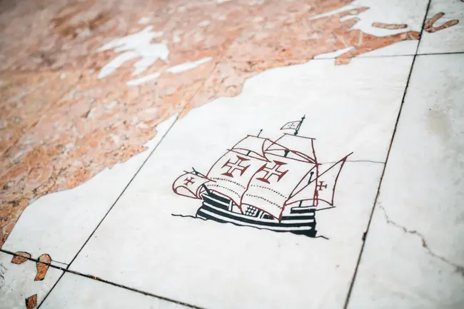 Value Difference Metrics for Continuously Valued Attributes : 连续值属性的值差度量