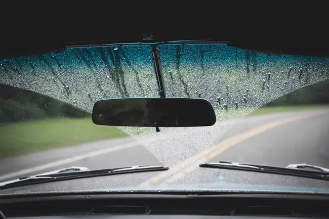 Windshield Wiper : 挡风玻璃雨刮器