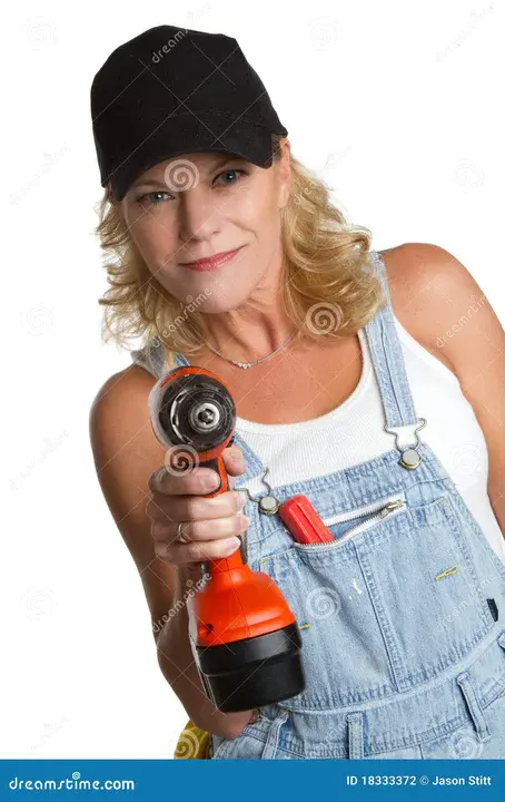 Women With Power Tools : 带电动工具的妇女