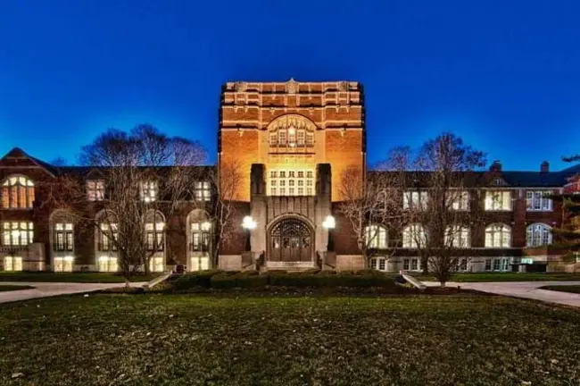 Purdue University Memorial Union Club : 普渡大学纪念工会俱乐部