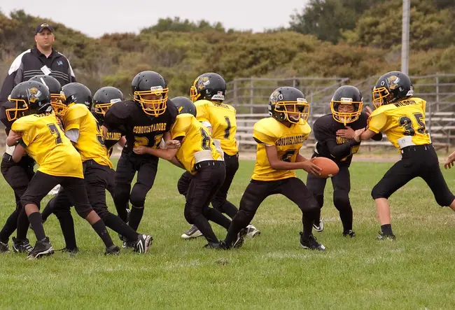 All Good Boys Deserve Football : 所有好孩子都值得踢足球