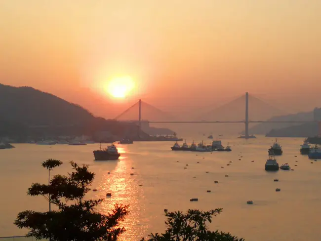 Wah Yan College Hong Kong : 香港華仁書院