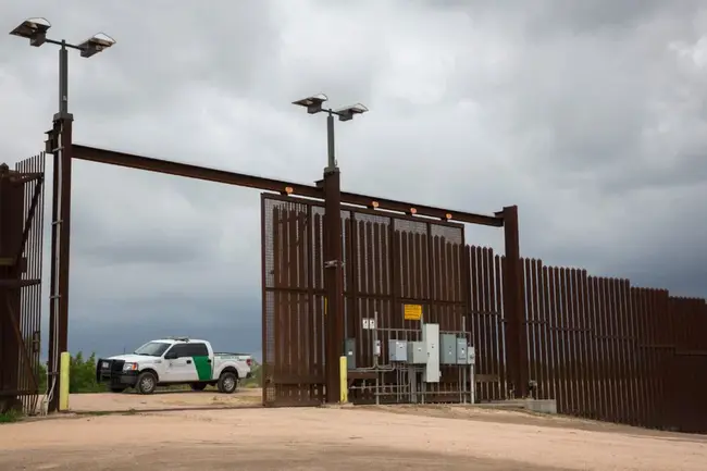 Border Gate Patrol : 边关巡逻队