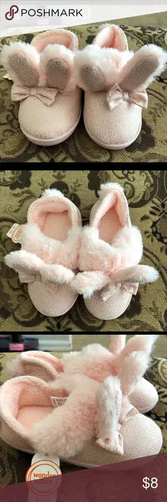 Pink Bunny Slippers : 粉色兔子拖鞋