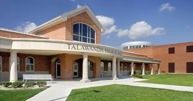 Talawanda Middle School : 塔拉旺达中学
