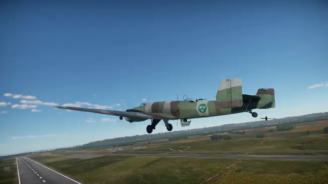 Prototype B-17 conversion to bomber escort gunship : 原型B-17改装成轰炸机护送炮舰