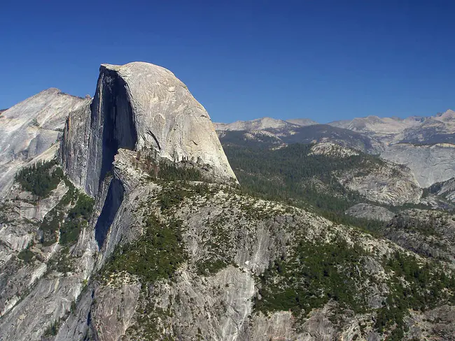 Yosemite Highway Herald : 优胜美地公路先驱报